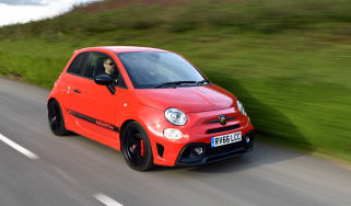 Abarth 595 front 
