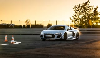 Audi R8 V10 RWD GT – front cornering